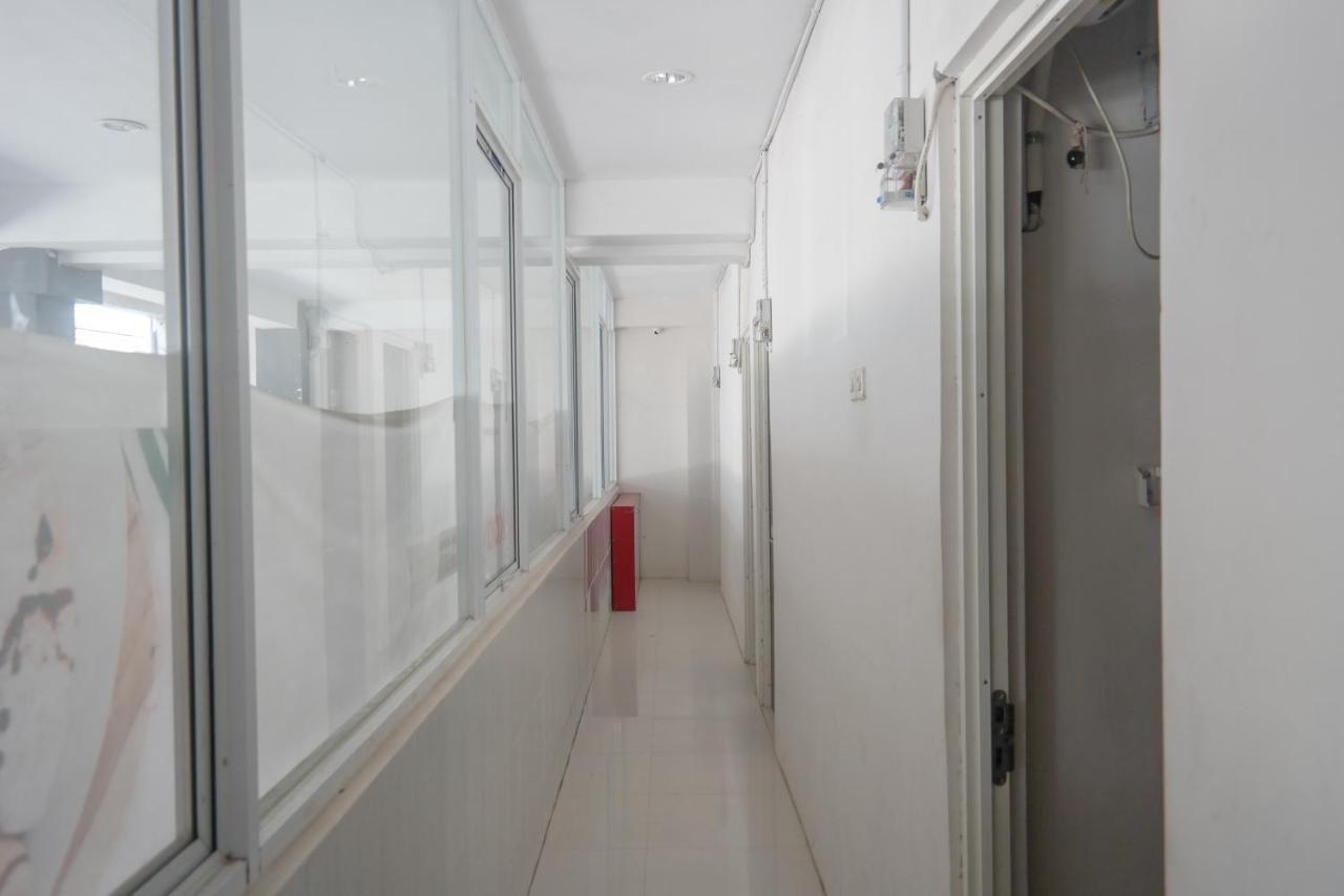Reddoorz At Jalan Somba Opu Losari Makassar Kültér fotó