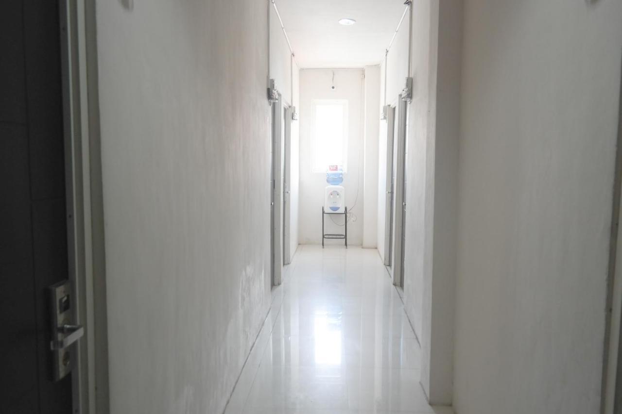 Reddoorz At Jalan Somba Opu Losari Makassar Kültér fotó